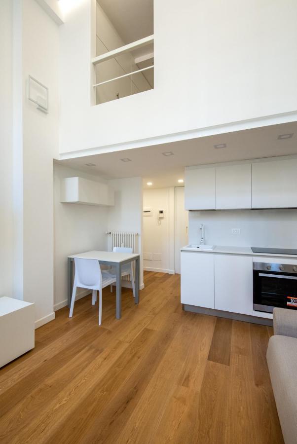 Casa Vacanze Ada Milão Exterior foto